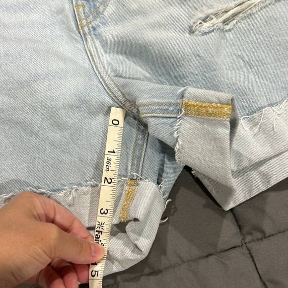 Women’s H&M mom shorts 14 new NWT distressed‎ - Picture 12 of 12